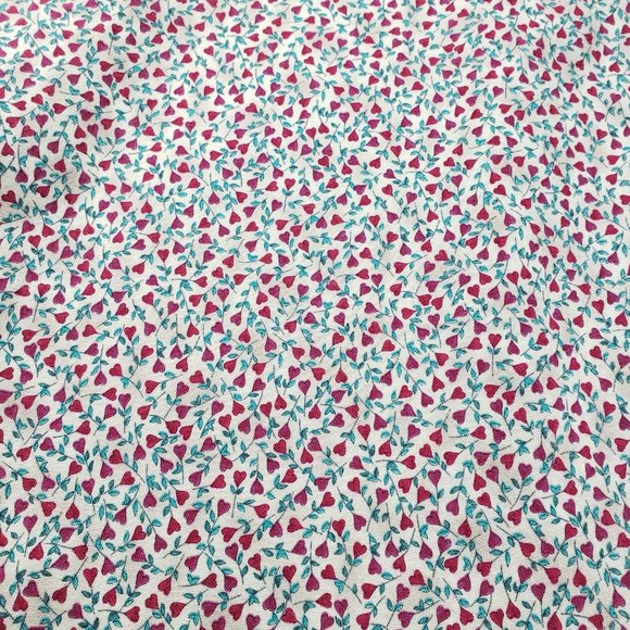 Apple Life Heart Floral Feminine Scrub Top - Picture 6 of 10